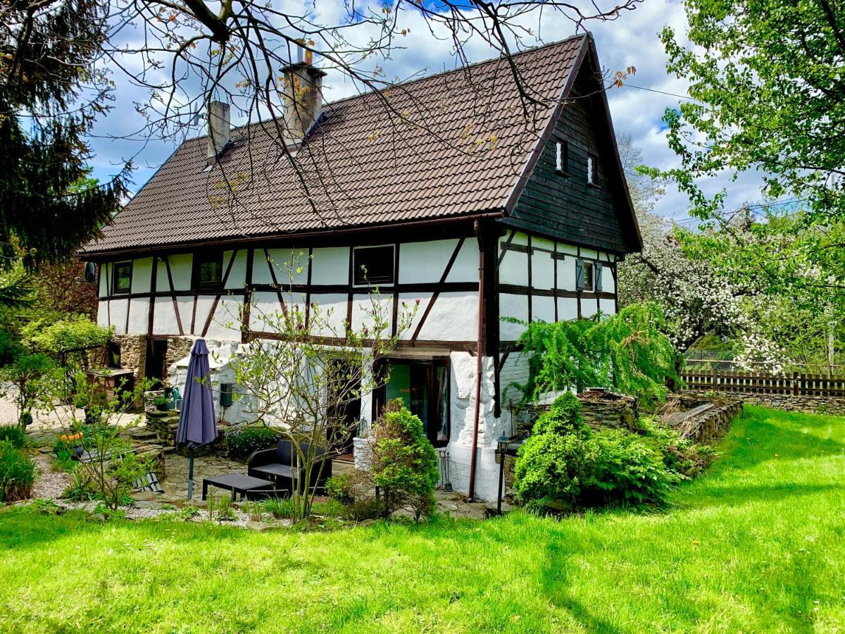 Za Rozowymi Drzwiami Villa เยเลเนียกูรา ภายนอก รูปภาพ