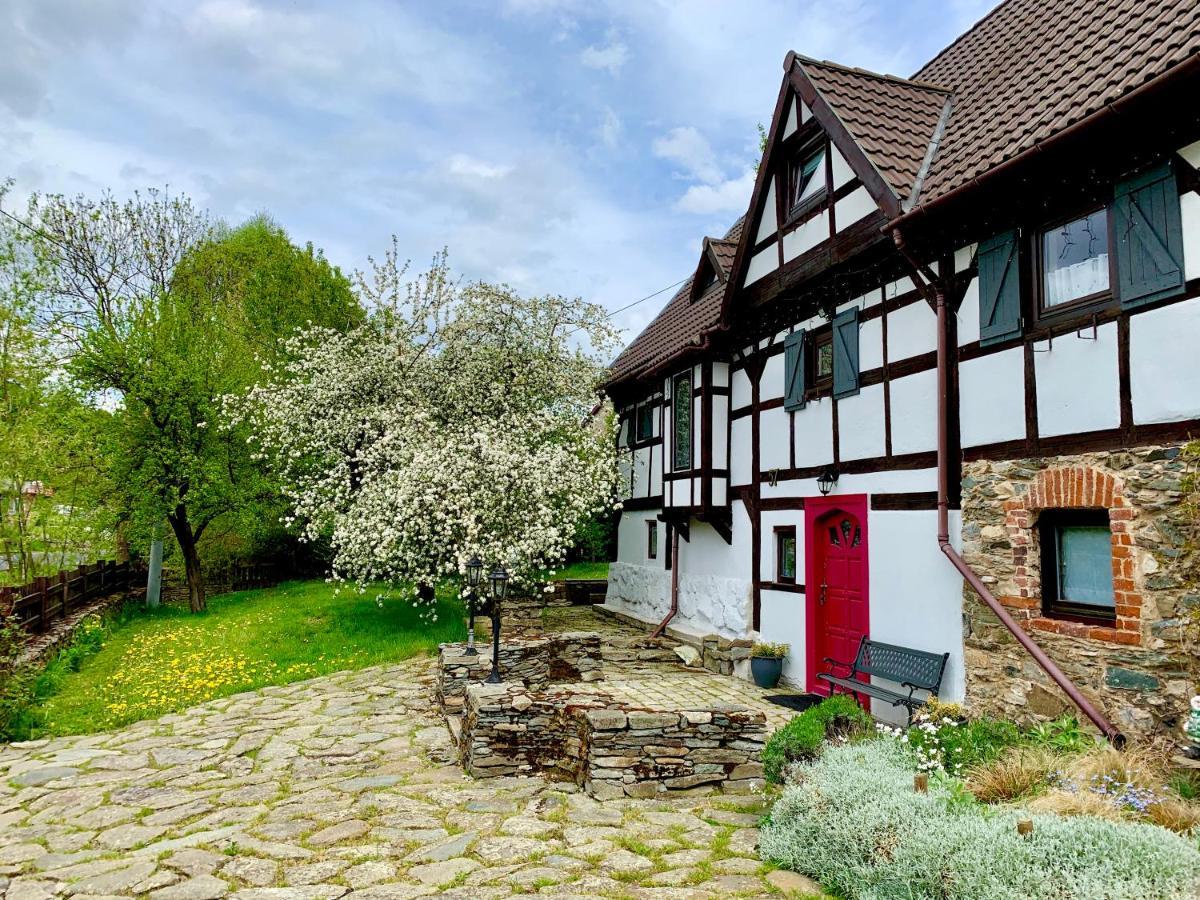 Za Rozowymi Drzwiami Villa เยเลเนียกูรา ภายนอก รูปภาพ